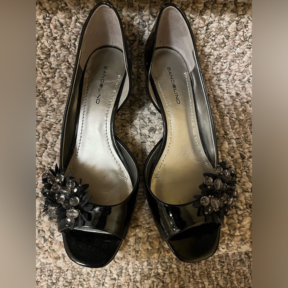New without tags. 8 1/2 Bandalino shoes